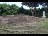 00173 ostia - regio v - insula xvii - ninfeo su piazzale della vittoria (v,xvii,2) - nymphaeum - 2016.jpg